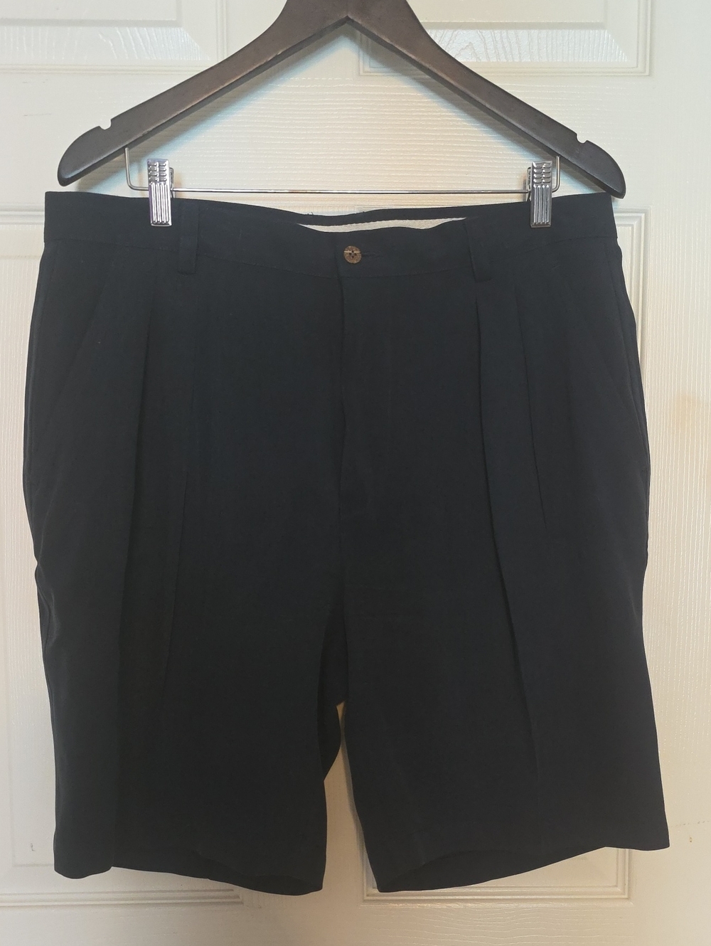 Tommy Bahama 100% Silk Navy Flat Front Pleated Shorts